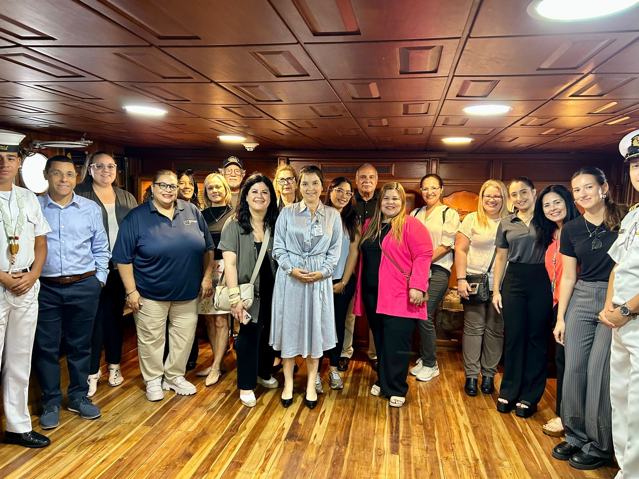 Visita del Buque Escuela ARC “Gloria” a San Juan, Puerto Rico